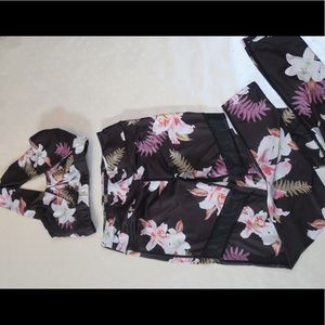 Sports bra and workout legging combo